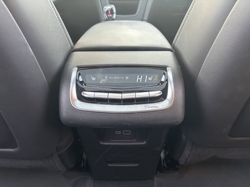 Used 2025 Cadillac XT6 Premium Luxury w/ Platinum Package image 32