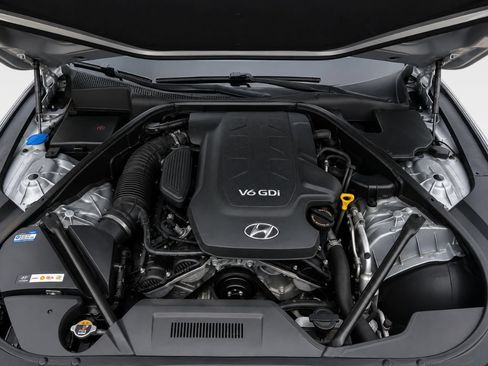 Used 2015 Hyundai Genesis 3.8 w/ Option Group 02 RWD image 13