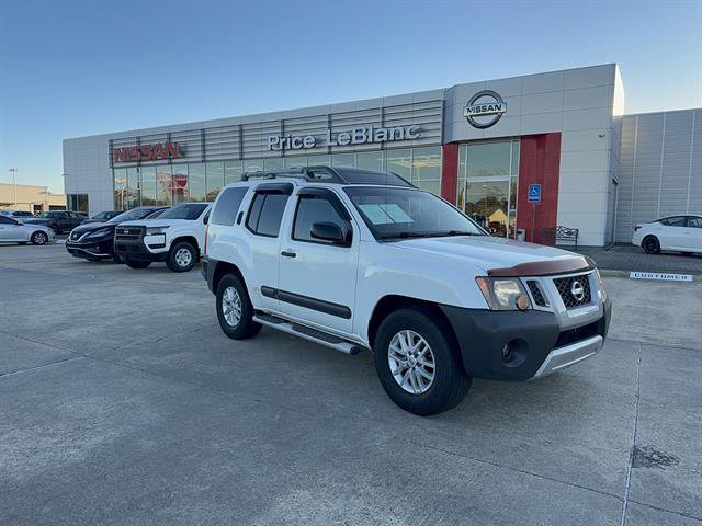 Used 2015 Nissan Xterra S w/ Value Package RWD image 2