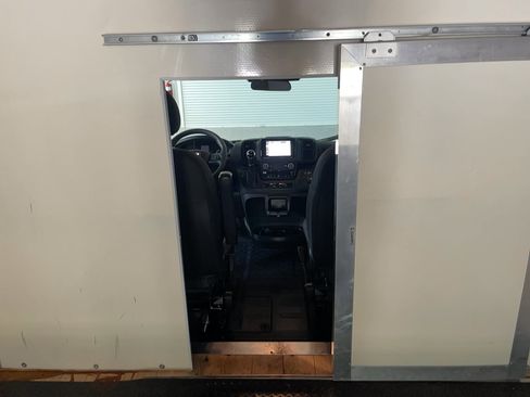 Used 2023 RAM ProMaster 3500 w/ Premium Appearance Group FWD image 18