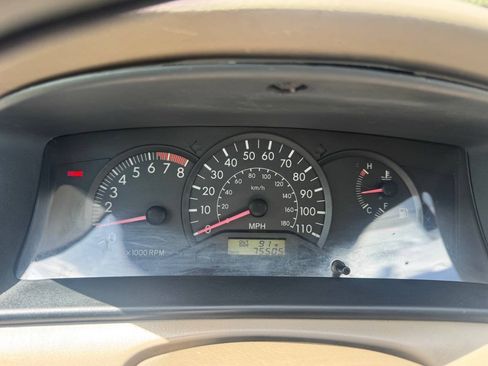 Used 2005 Toyota Corolla CE FWD image 10