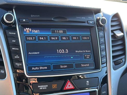 Used 2014 Hyundai Elantra GT w/ Option Group 03 image 31