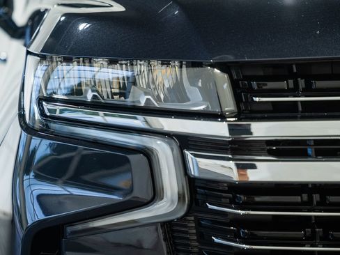 Used 2023 Chevrolet Tahoe LT w/ Luxury Package AWD/4WD image 13