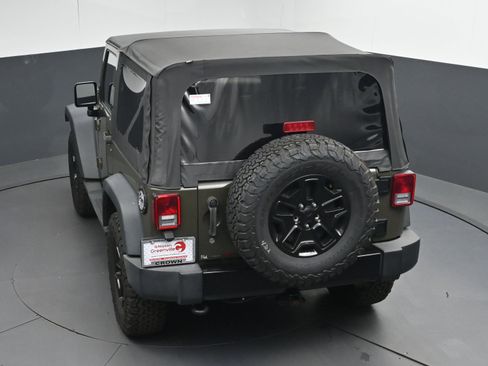 Used 2015 Jeep Wrangler Sport image 32