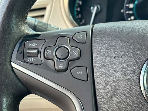 Used 2015 Buick LaCrosse Premium image 30