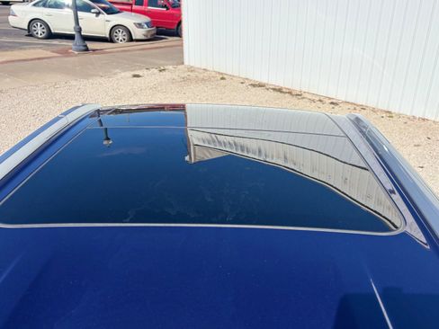 Used 2023 Nissan Rogue SV w/ SV Premium B Package image 28