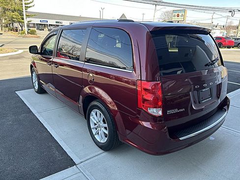 Used 2019 Dodge Grand Caravan SXT w/ Driver Convenience Group FWD image 10