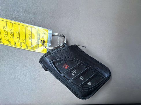 Used 2019 Lexus ES 350 F Sport image 51