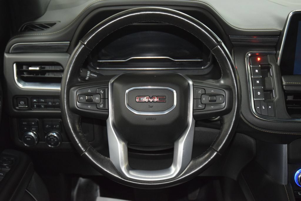 Used 2022 GMC Yukon SLT w/ SLT Luxury Package AWD/4WD image 38