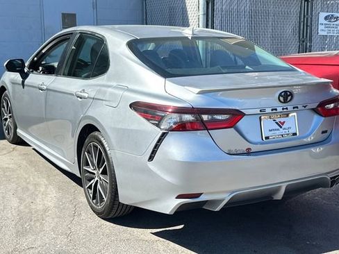 Used 2024 Toyota Camry SE w/ Convenience Package FWD image 6
