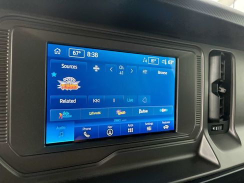 Used 2022 Ford Bronco Outer Banks AWD/4WD image 18