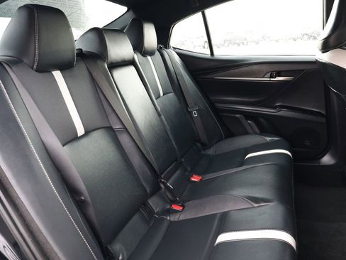 Used 2025 Toyota Camry SE FWD image 31