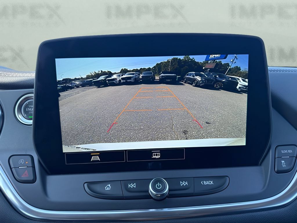 Used 2025 Chevrolet Blazer LT AWD/4WD image 16