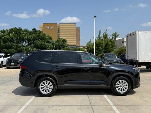 Used 2026 Toyota Grand Highlander FWD image 8