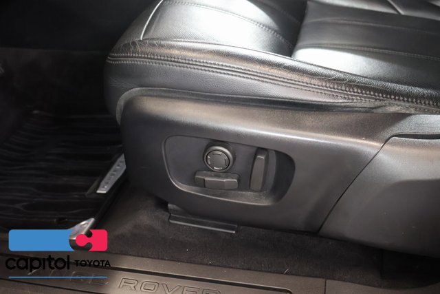 Used 2020 Land Rover Range Rover Evoque SE AWD/4WD image 12