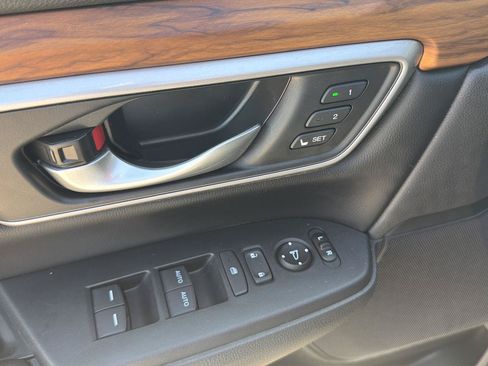 Used 2020 Honda CR-V Touring image 22