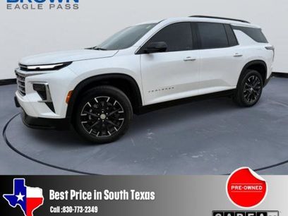 Used 2025 Chevrolet Traverse LT w/ Sun and Wheel Package