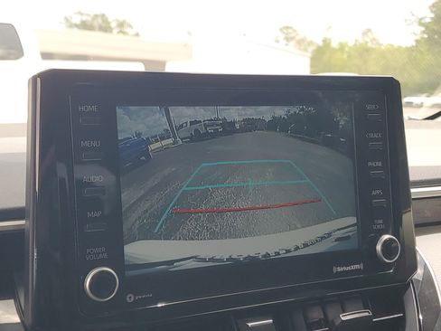 Used 2022 Toyota Corolla LE image 13