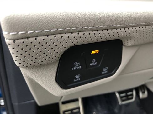 New 2025 Volkswagen Atlas SEL Premium R-Line AWD/4WD image 14