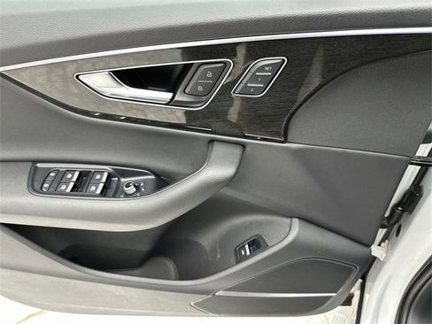Certified 2022 Audi Q7 2.0T Premium Plus w/ Premium Plus Package image 13
