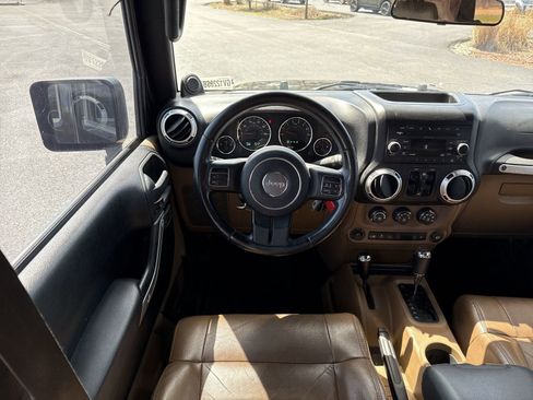 Used 2011 Jeep Wrangler Unlimited Sahara w/ Dual Top Group AWD/4WD image 15