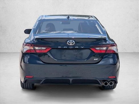 Used 2021 Toyota Camry SE w/ Convenience Package FWD image 6