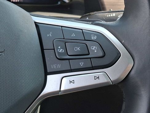 Used 2025 Volkswagen Atlas SEL Premium R-Line image 19