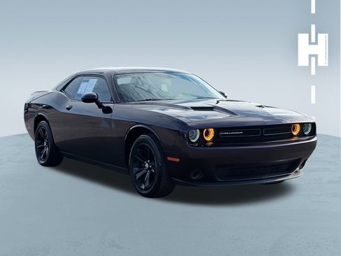 Used 2021 Dodge Challenger SXT w/ Cold Weather Group image 1