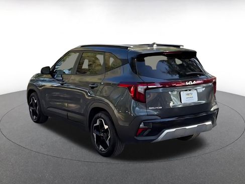 Used 2025 Kia Seltos S image 11