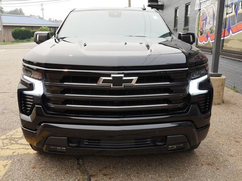 Used 2026 Chevrolet Silverado 1500 High Country w/ High Country Premium Package AWD/4WD image 42