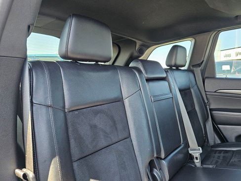 Used 2015 Jeep Grand Cherokee Laredo w/ Security & Convenience Group AWD/4WD image 14