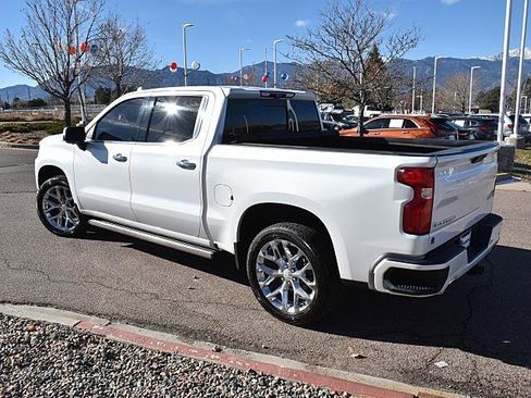 Used 2020 Chevrolet Silverado 1500 High Country w/ Technology Package image 4
