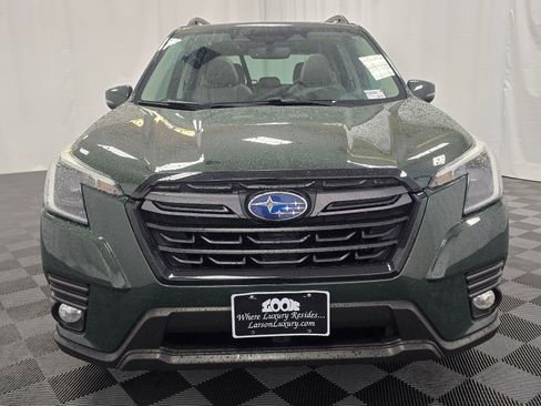 Used 2022 Subaru Forester Limited w/ Popular Package #3 image 9