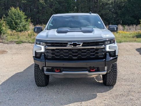 New 2026 Chevrolet Silverado 1500 ZR2 w/ LPO, Dark Essentials Package AWD/4WD image 6