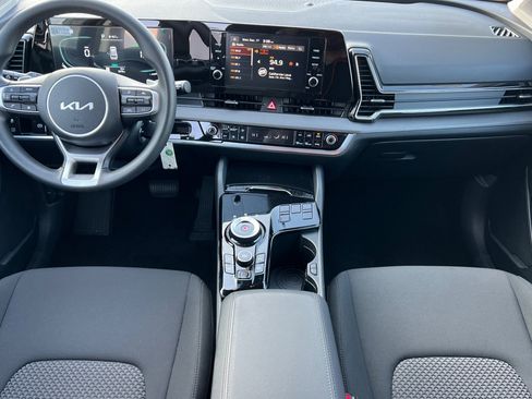 Certified 2025 Kia Sportage LX image 15