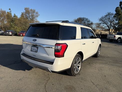 Certified 2020 Ford Expedition Limited w/ Equipment Group 302A image 5