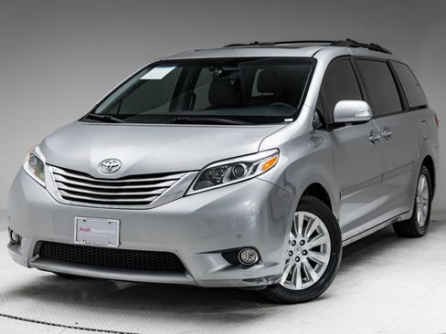 Used 2015 Toyota Sienna Limited Premium AWD/4WD image 1