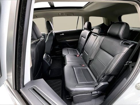 Used 2021 Volkswagen Atlas SE image 22