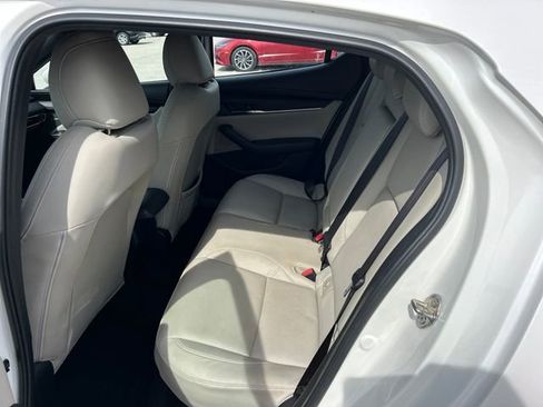 Used 2020 MAZDA MAZDA3 Hatchback w/ Preferred Package image 38