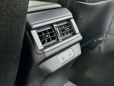 Used 2025 Honda Accord LX image 25