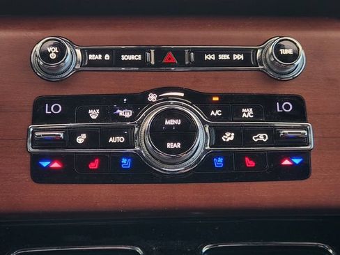 Used 2020 Lincoln Aviator Grand Touring w/ Equipment Group 302A AWD/4WD image 17