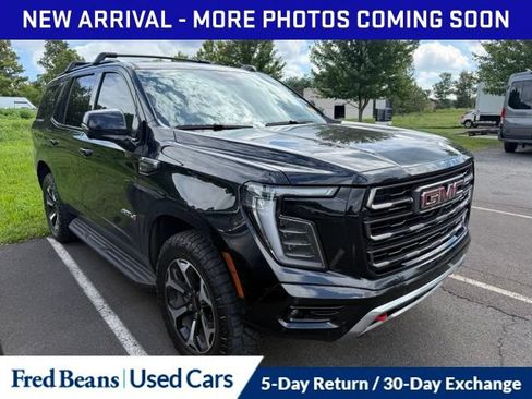 Used 2025 GMC Yukon AT4 w/ AT4 Premium Package AWD/4WD image 1