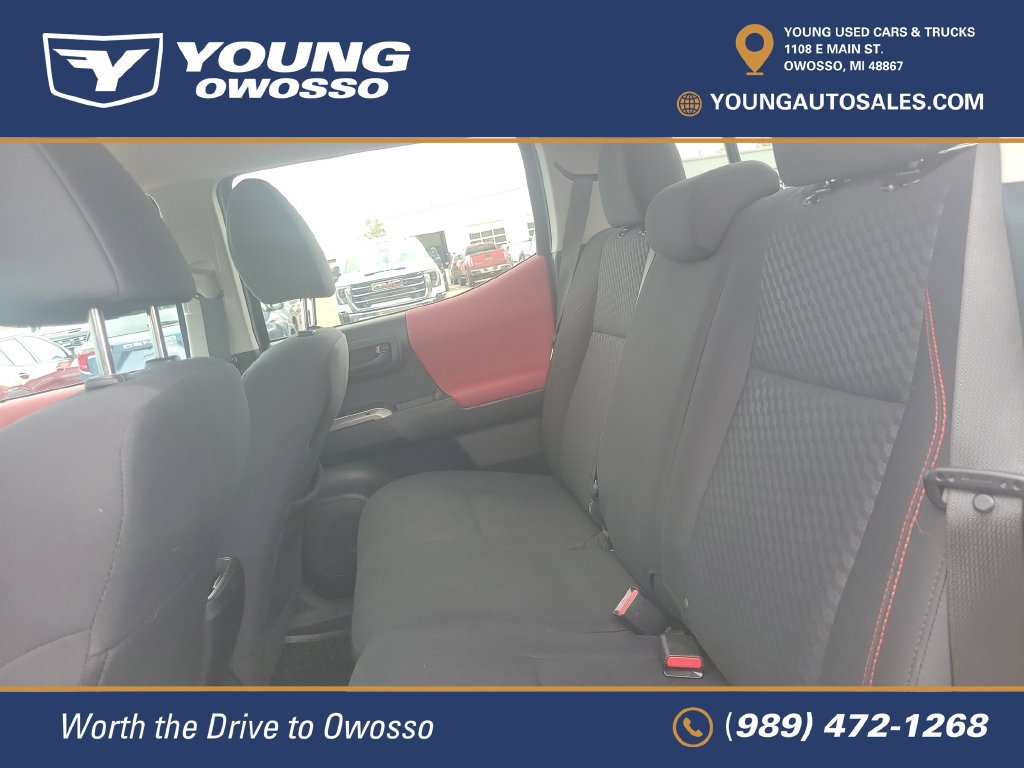 Used 2021 Toyota Tacoma SR5 AWD/4WD image 29