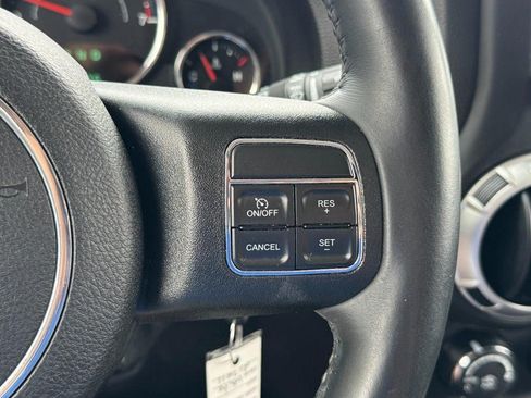 Used 2014 Jeep Wrangler Unlimited Rubicon w/ Dual Top Group AWD/4WD image 17