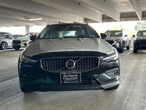 New 2026 Volvo V60 B5 Cross Country Plus w/ Protection Package Premier image 6