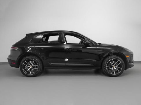 Used 2025 Porsche Macan image 13