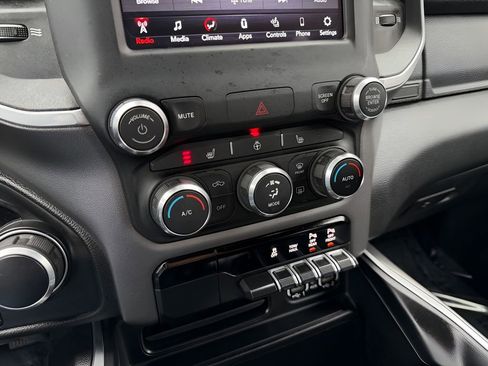 Used 2021 RAM 1500 Big Horn AWD/4WD image 25
