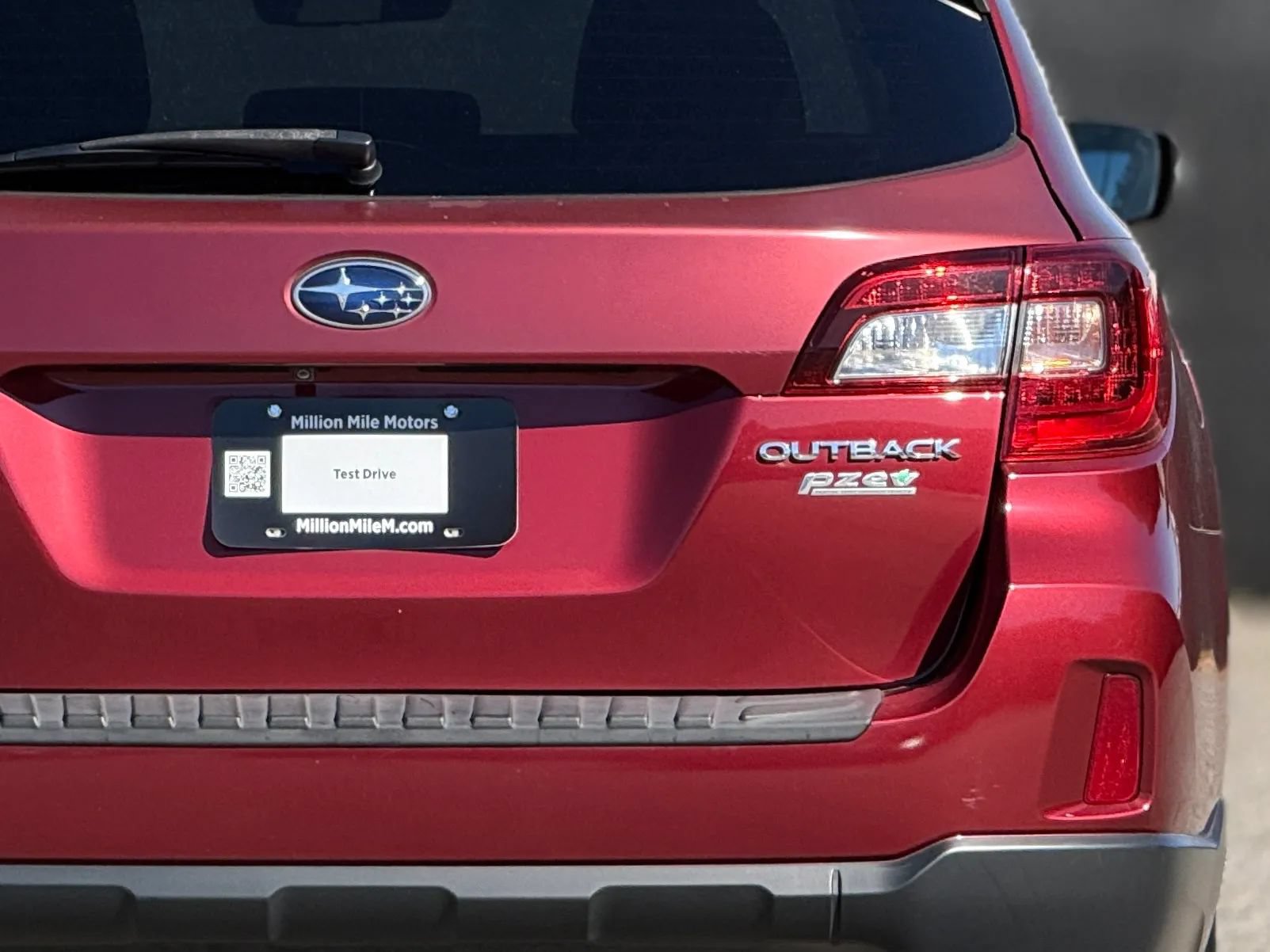 Used 2017 Subaru Outback 2.5i Premium AWD/4WD image 14