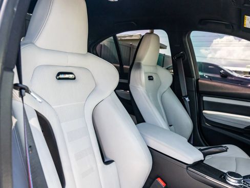 Used 2018 BMW M3 RWD image 20