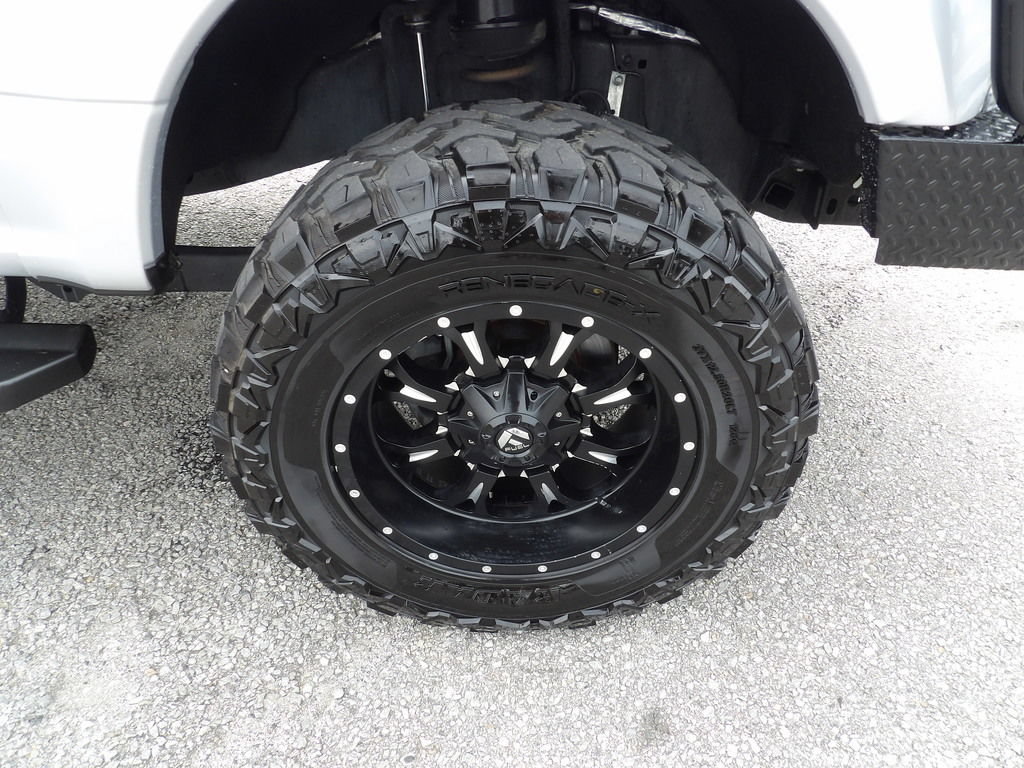 Used 2019 Ford F250 Lariat w/ Lariat Ultimate Package AWD/4WD image 61